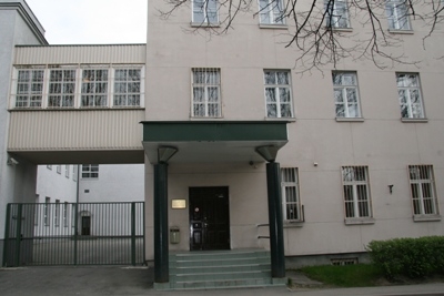 Attēlā attēlota Rīgas rajona tiesa (Rīgā)